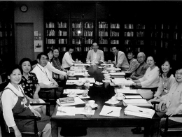 金田一春彦ことばの学校 実行委員会会議の様子